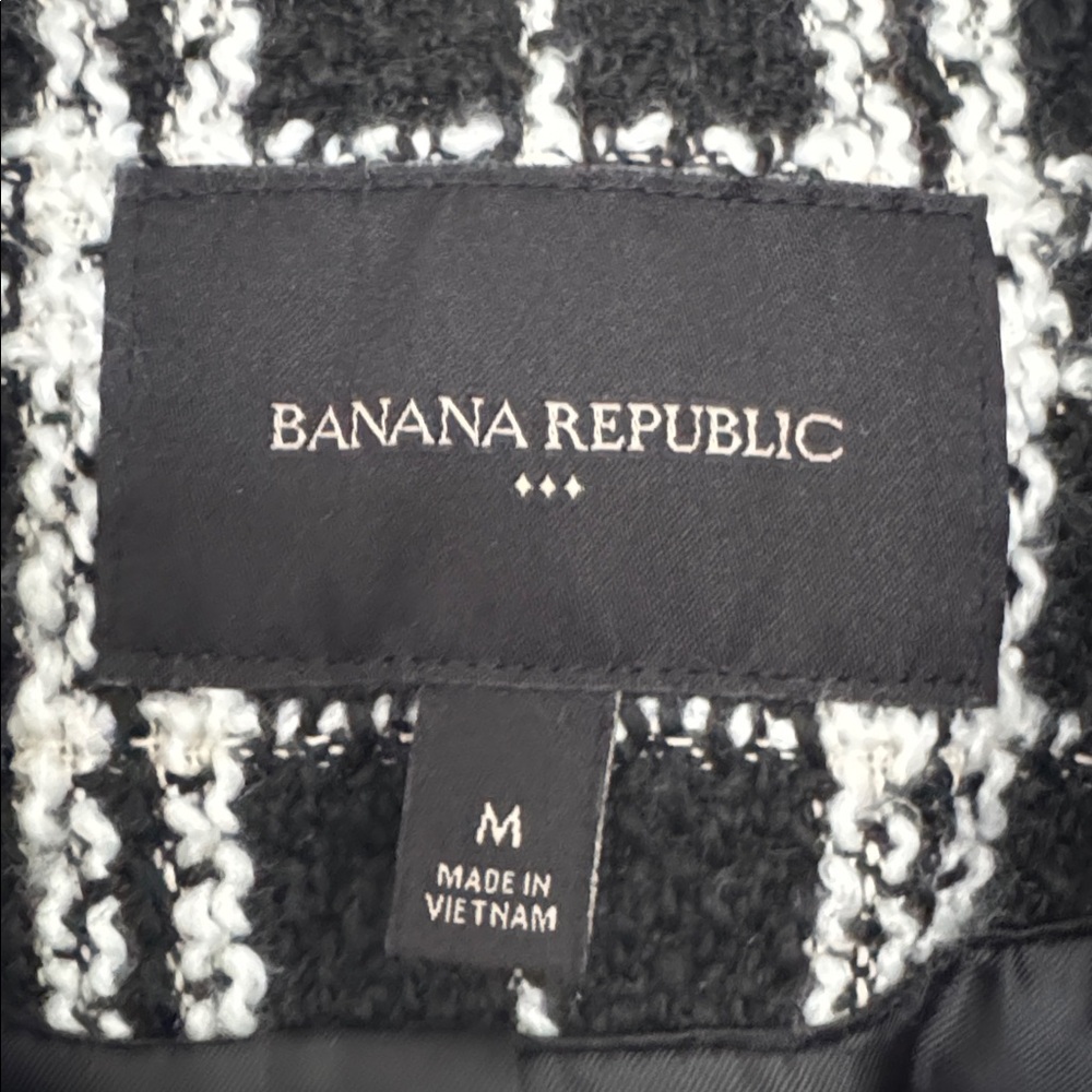 Banana Republic Black and White Tweed-Like Plaid Blazer - Size M - Picture 4 of 6